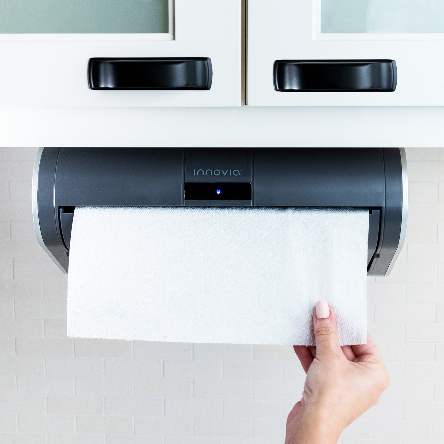 New! Innovia Under Cabinet Touchless Paper Towel Dispenser in Grey